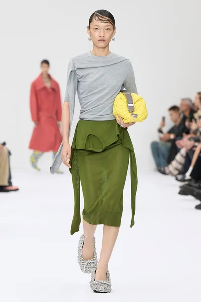 Look 6